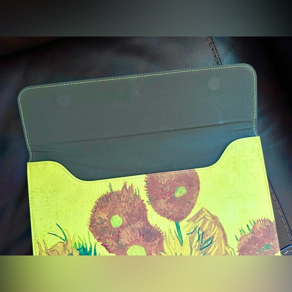 BNWOT Van Gogh Tablet Sheath Case - Picture 3 of 4